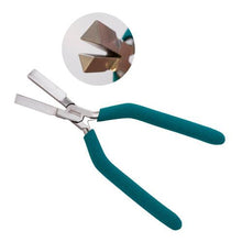 Load image into Gallery viewer, Wubbers Triangle Mandrel Pliers Large - ClayRevolution