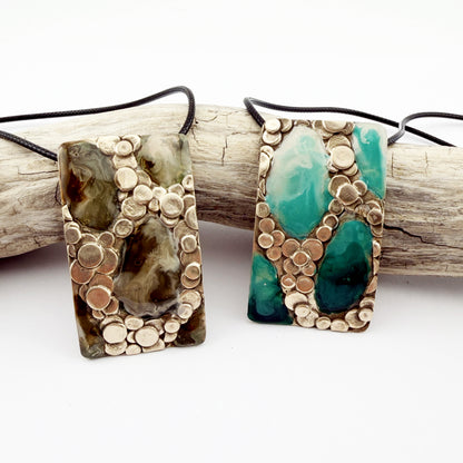 River & Beach Pebbles Pendant Class with Stephanie Chavez 9-29-26 In Person and Online