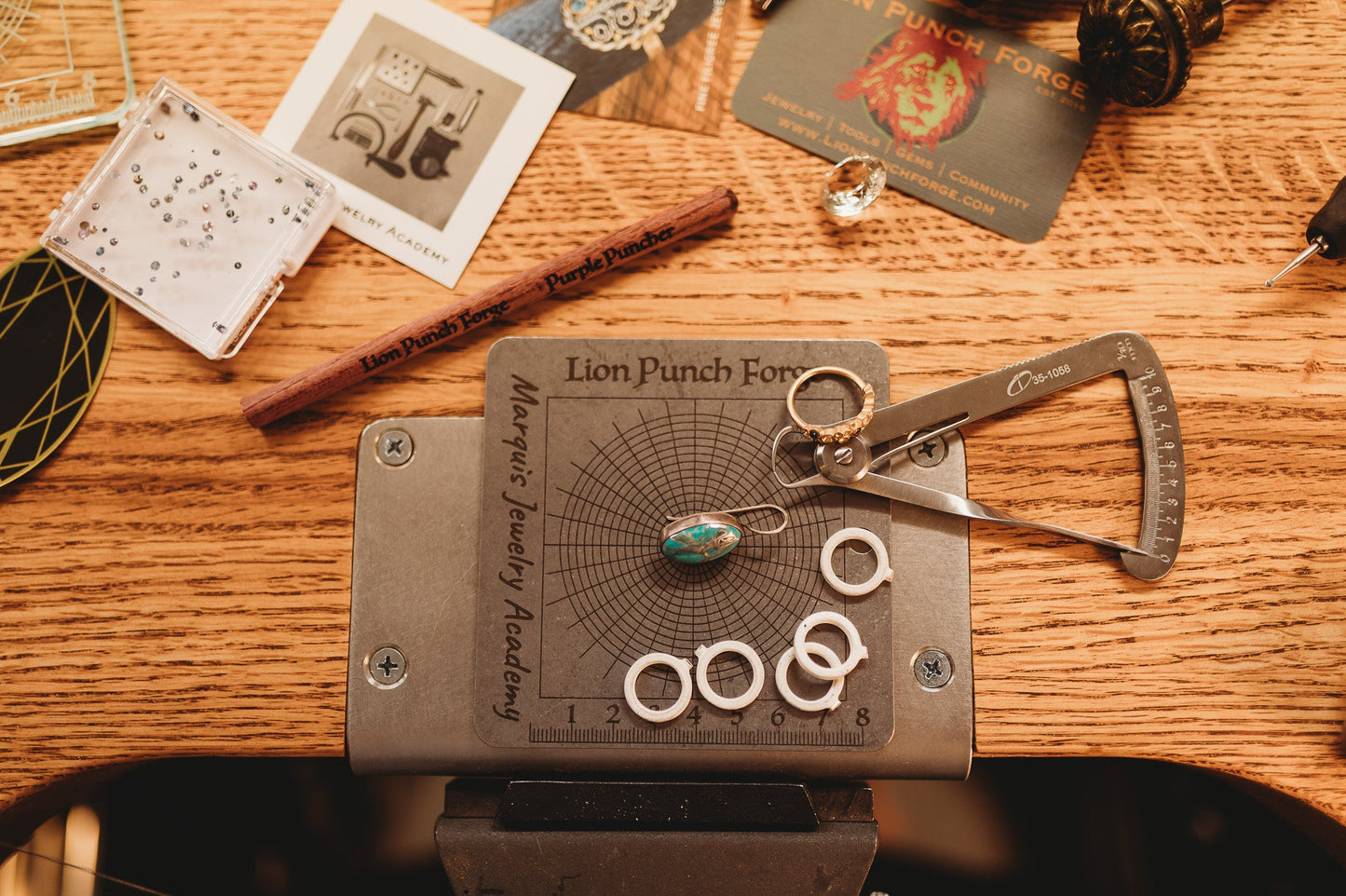 Circle pattern grid template (Stainless) - Clay Revolution