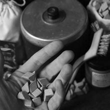 Cargar imagen en el visor de la galería, Hone &amp; Highlight™ Tumbling Medium by Rosy Revolver (1LB)