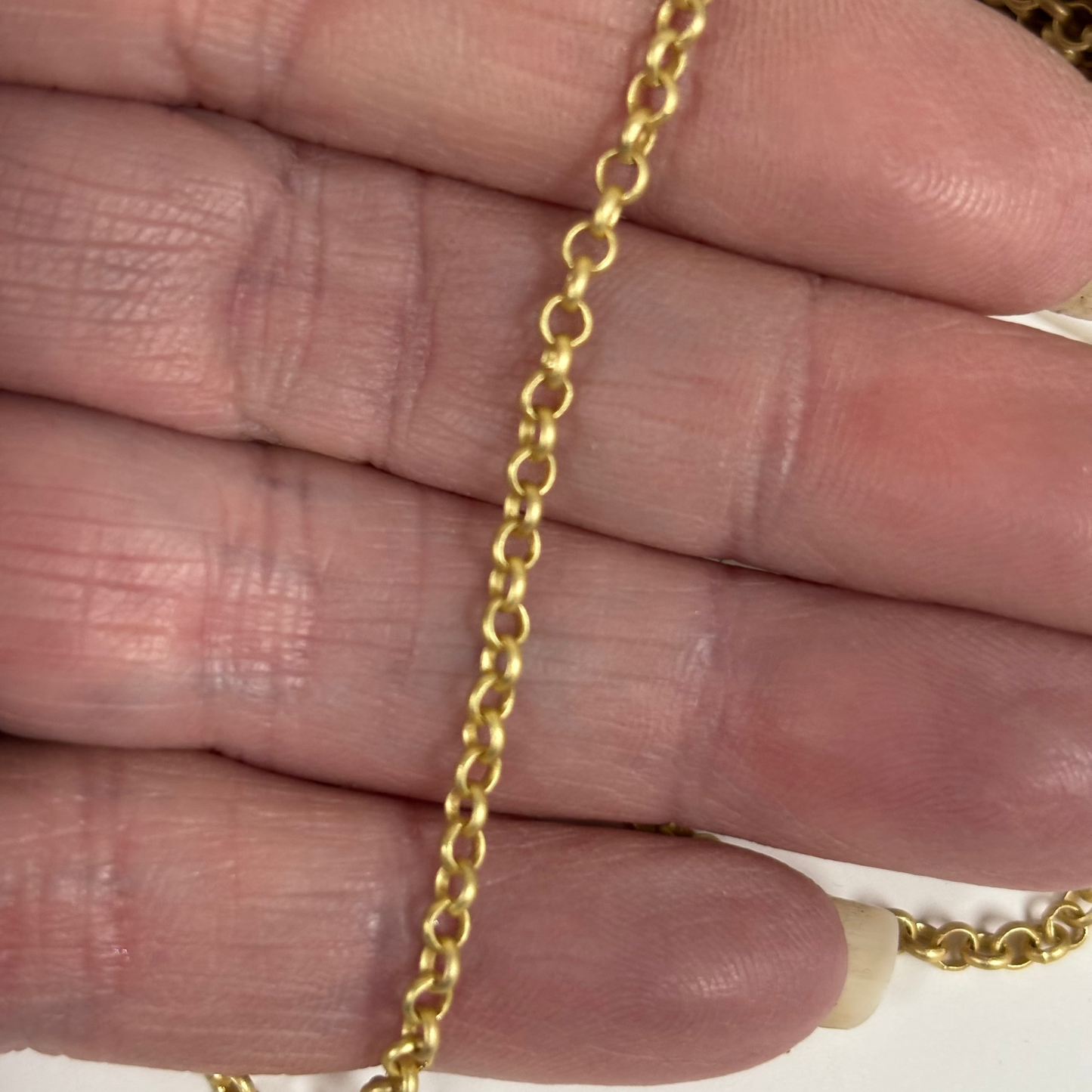 Chain: Gold-Plated Rolo 2mm