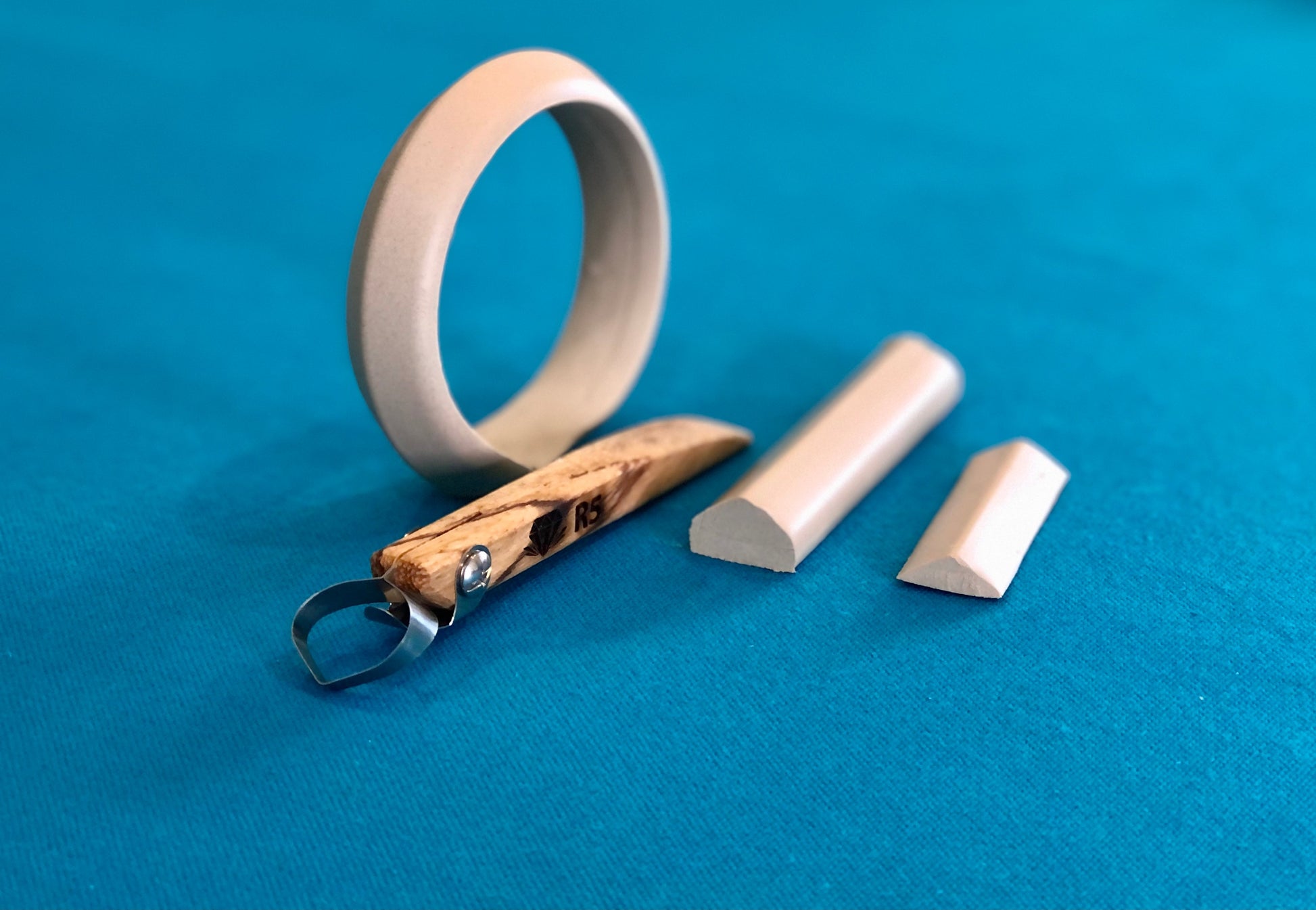 Classic Shapes Handheld Clay Extruder Set - Clay Revolution