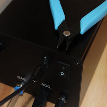 Carregar imagem no visualizador da galeria, Xuron Grounded Pliers for Permanent Jewelry Welders