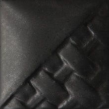 Load image into Gallery viewer, Mayco Glaze SW-140 Stoneware Black Matte (16 fl oz)